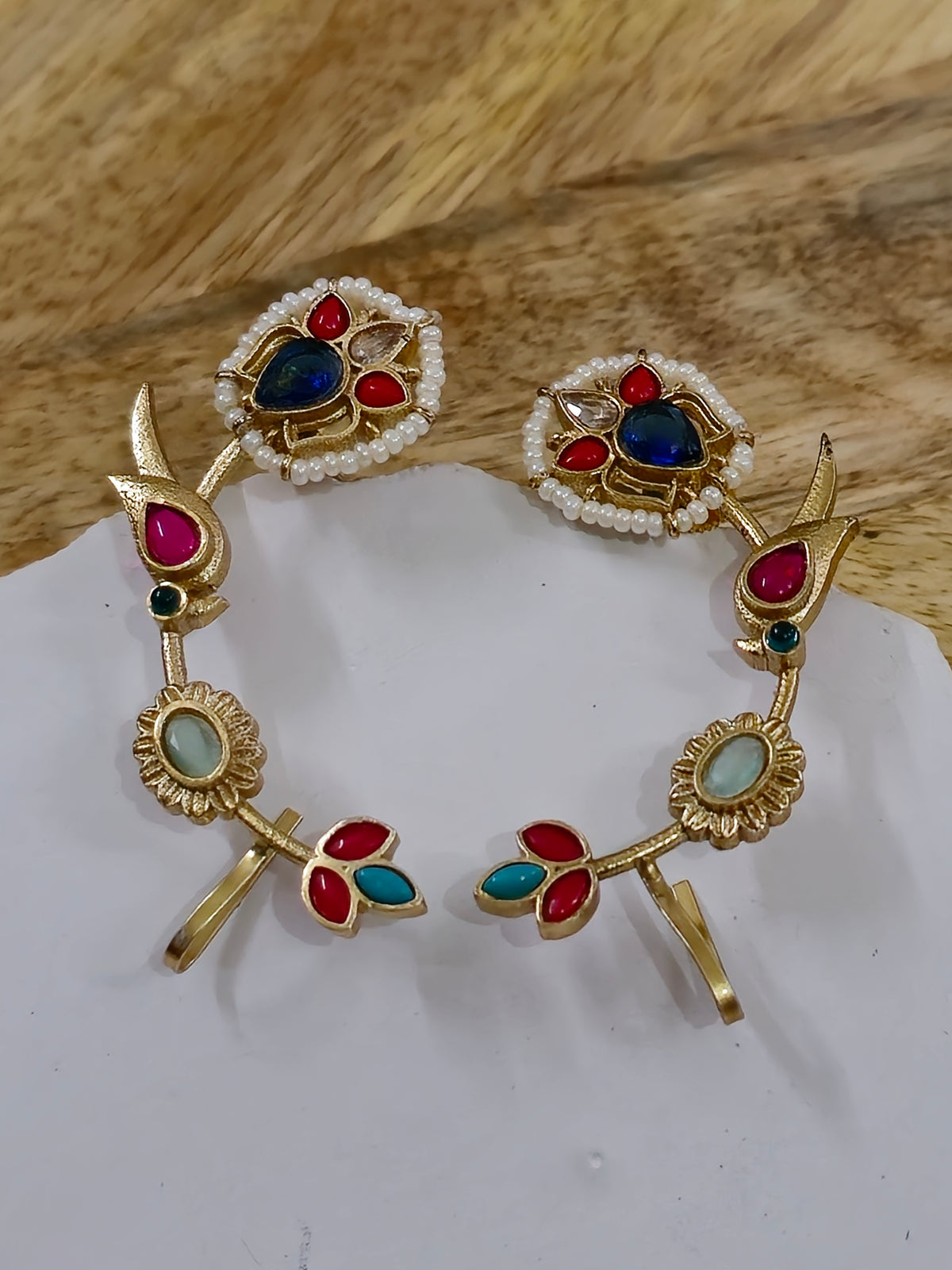 Traditional ear cuff - Red & Blue