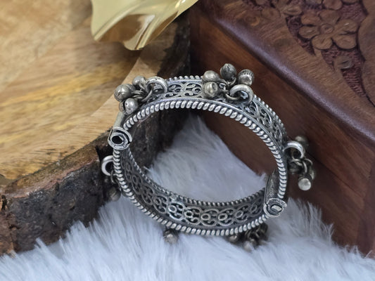 Kada - desi jhankar