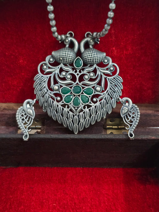 Necklace - mor pankh