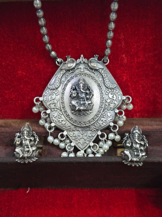 Necklace - ganesha's charm