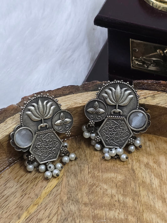 Earrings - silver lotus