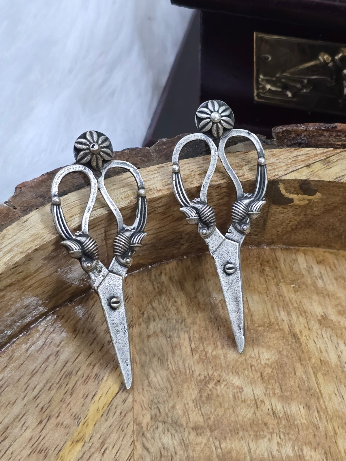 Earrings - scissor chic