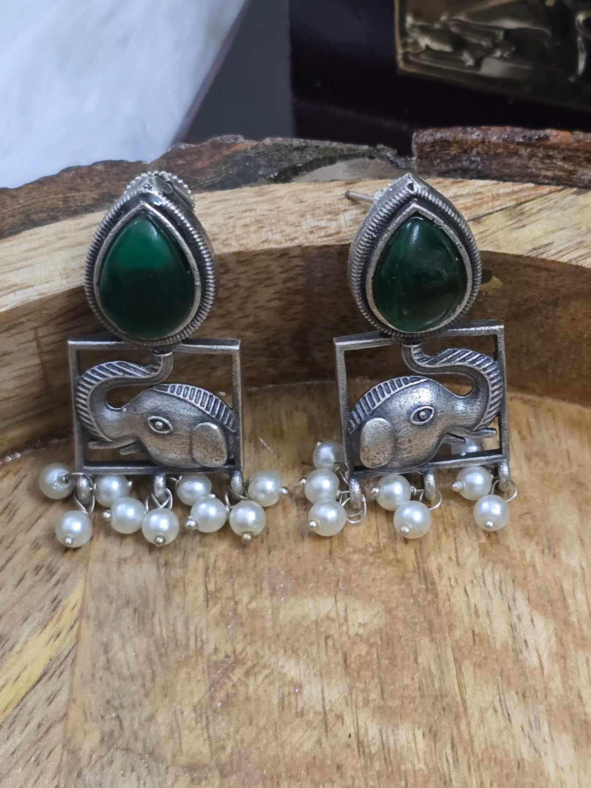 Earrings - hasti