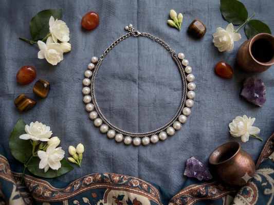 Ivory edge necklace