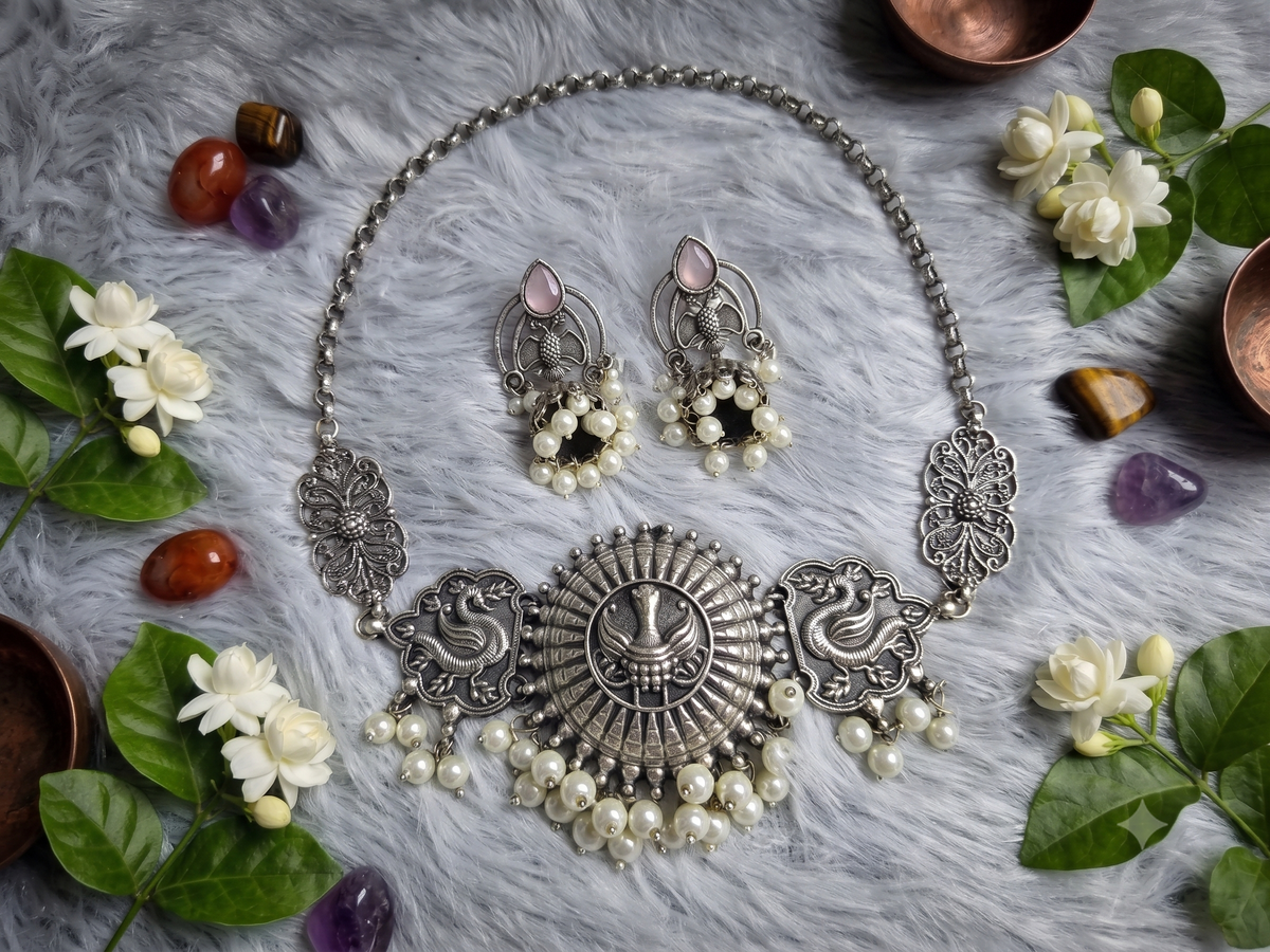 Pearl necklace