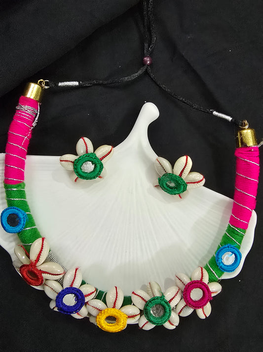 Shell necklace
