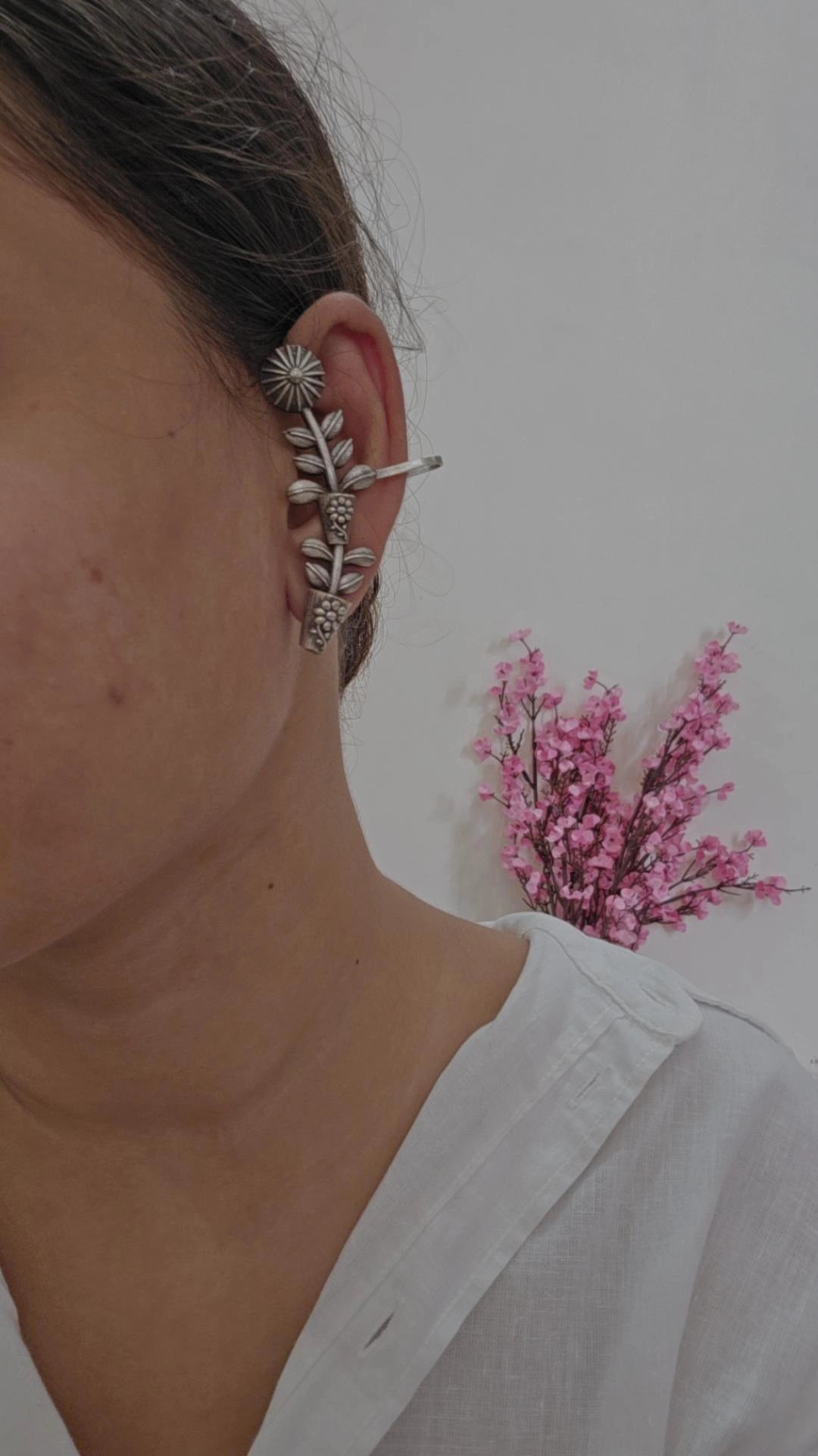 Silver Phulwari Earcuff