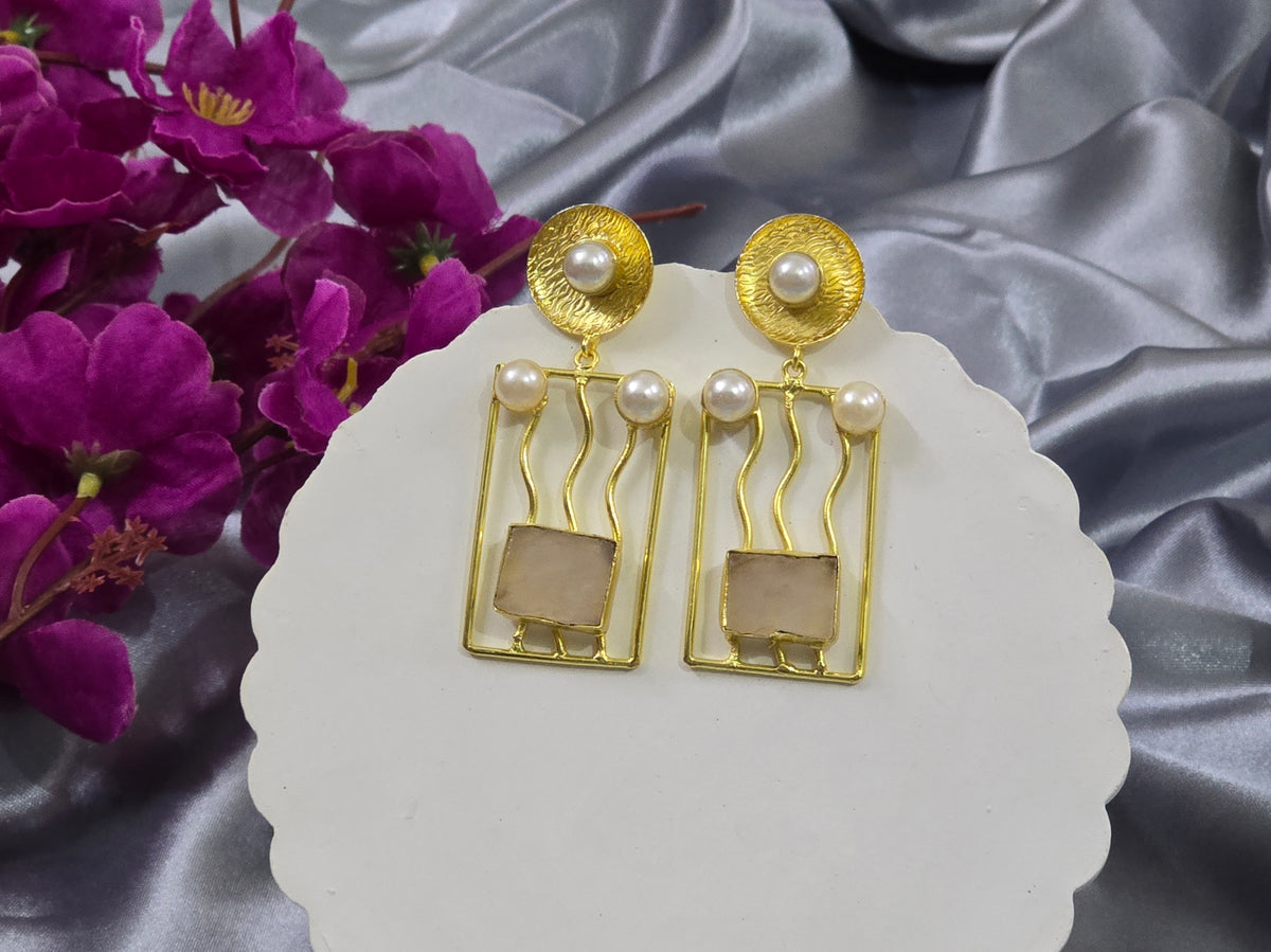 Amethyst stone earring - Beige