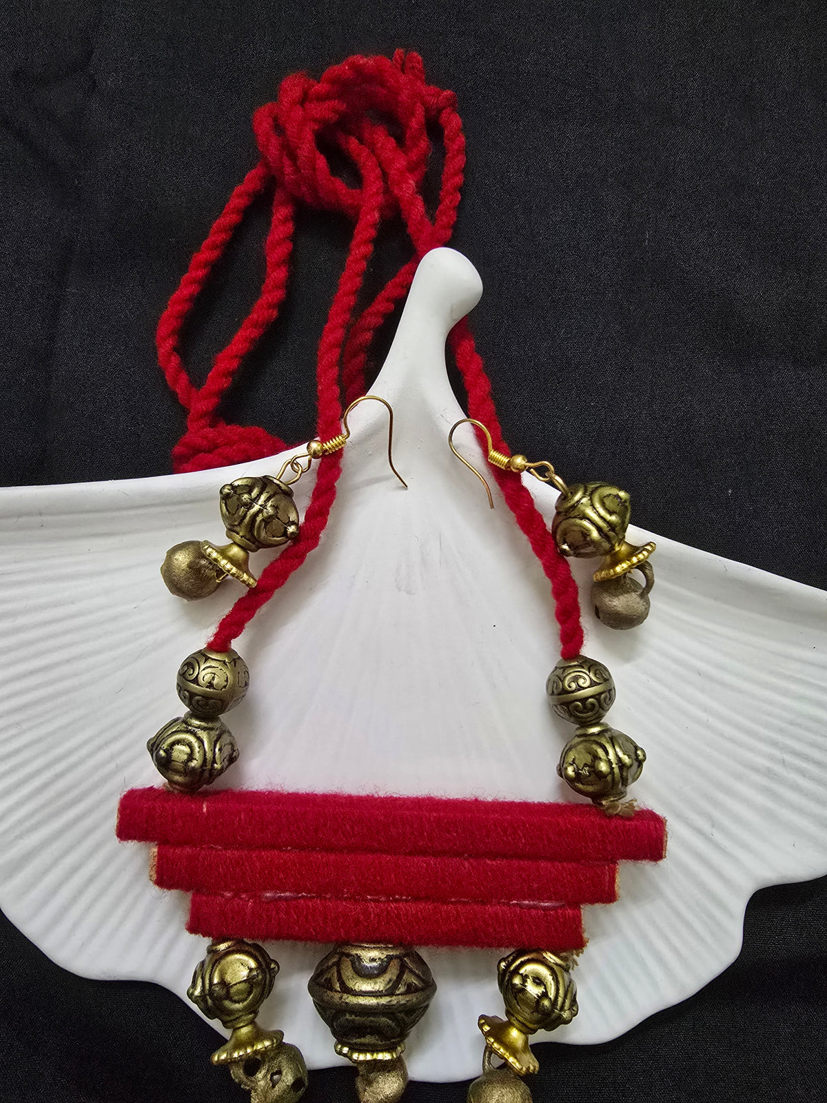 Traditional necklace