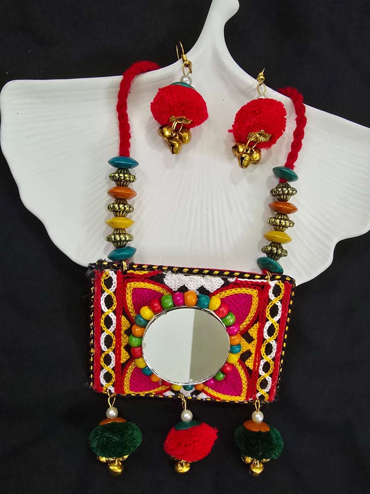Traditional necklace